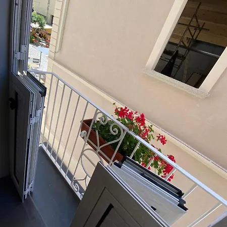 The World Semesterbostad Tropea