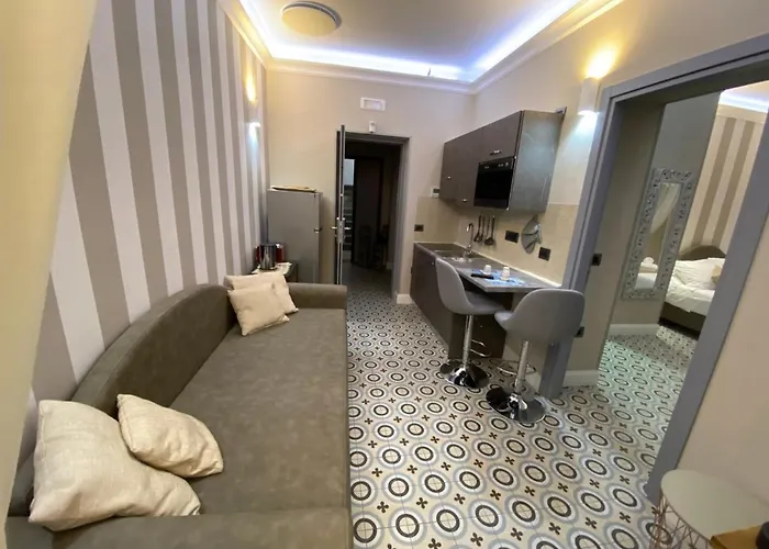 The World 特罗佩阿